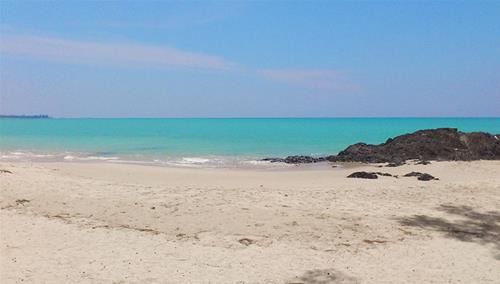 Mai Khaolak Beach Resort And Spa 11