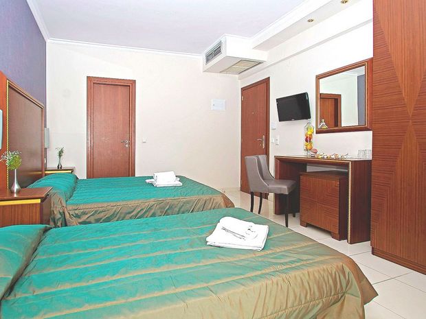 Mediterranean Resort 7