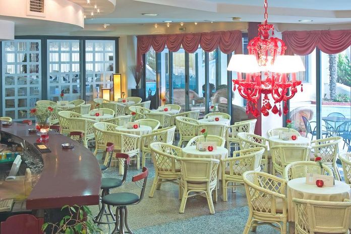 Mediterranean Resort 9