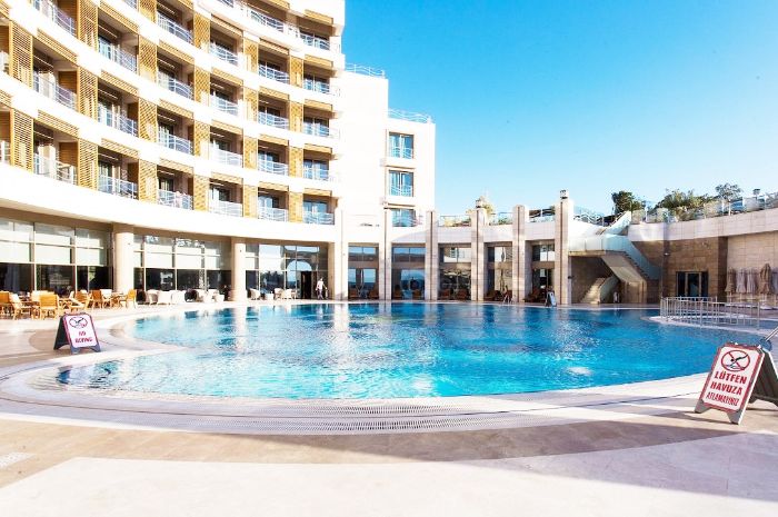 Merit Royal Premium Hotel Casino & Spa 6