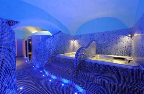 Palazzo Ferraioli 10