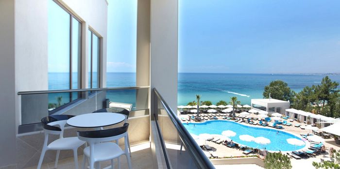 Pomegranate Wellness Spa 7