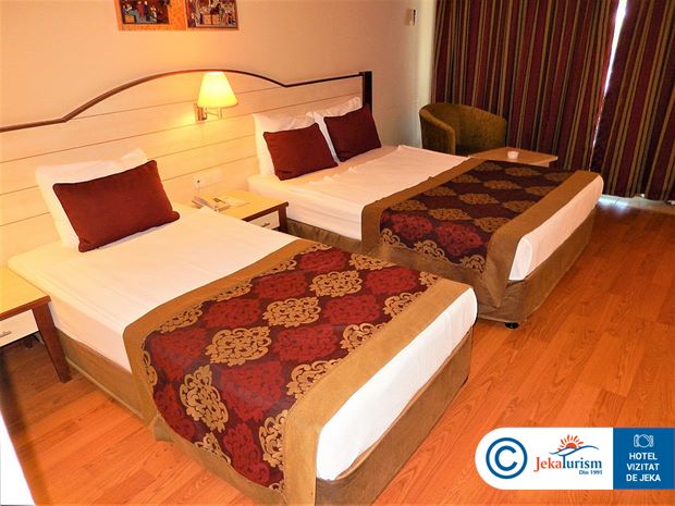 Poze Adalya Art Side 7