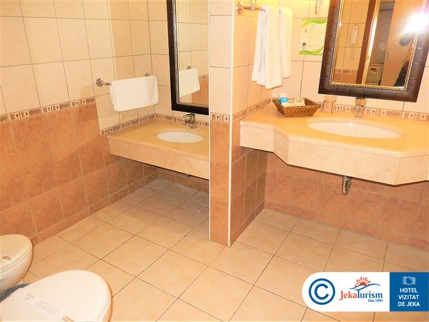 Poze Adalya Art Side 9