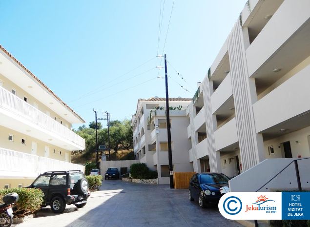 Poze Admiral Tsilivi Grecia