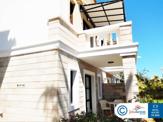 Poze Mitsis Royal Mare 8