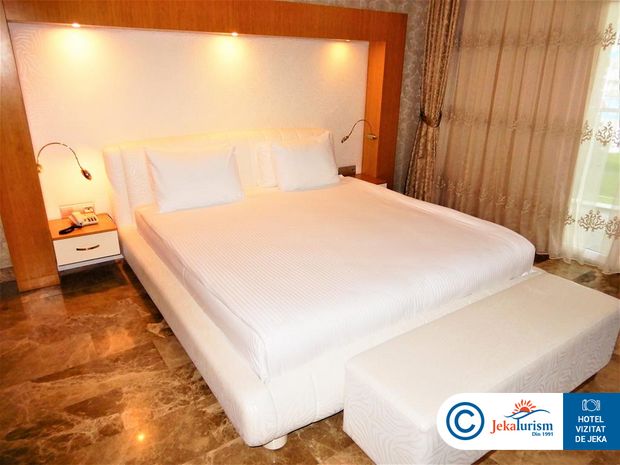 Poze Dobedan World Palace 11