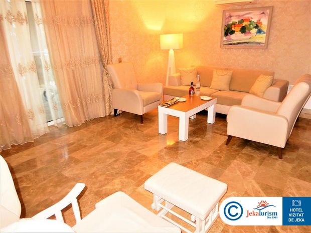 Poze Dobedan World Palace 13