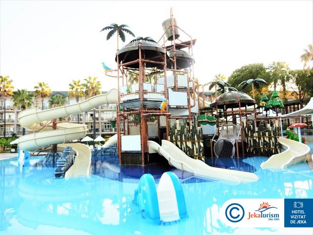 Poze Dobedan World Palace 18