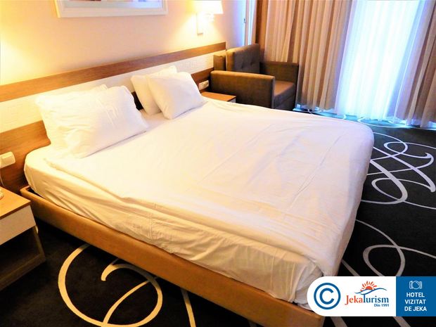 Poze Dobedan World Palace 6