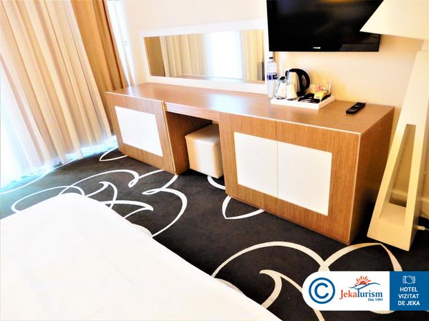 Poze Dobedan World Palace 7