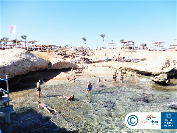 Poze Amphoras Beach 16