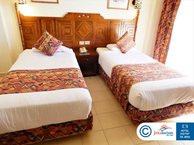 Poze Amphoras Beach 7