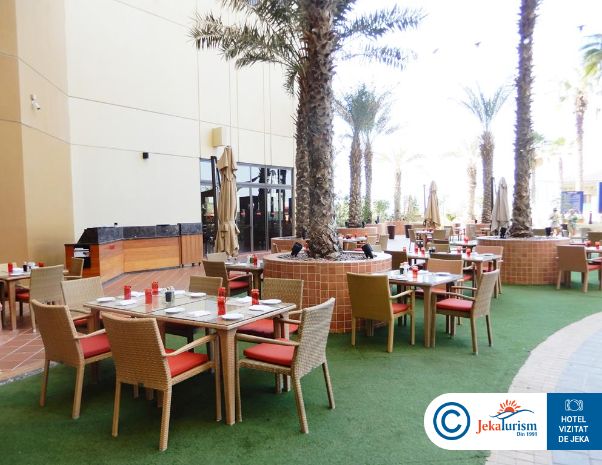 Poze Amwaj Rotana Jumeirah Beach 8