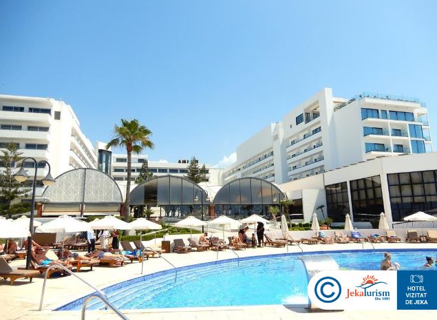 Poze Adams Beach Ayia Napa