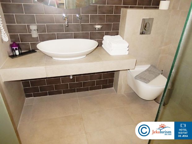 Poze Akti Belvedere Color & Essence Grecia