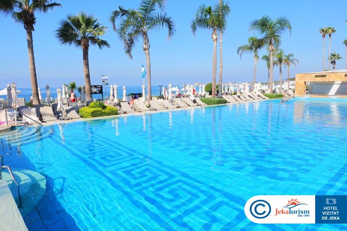 Poze Alexander The Great Beach 7