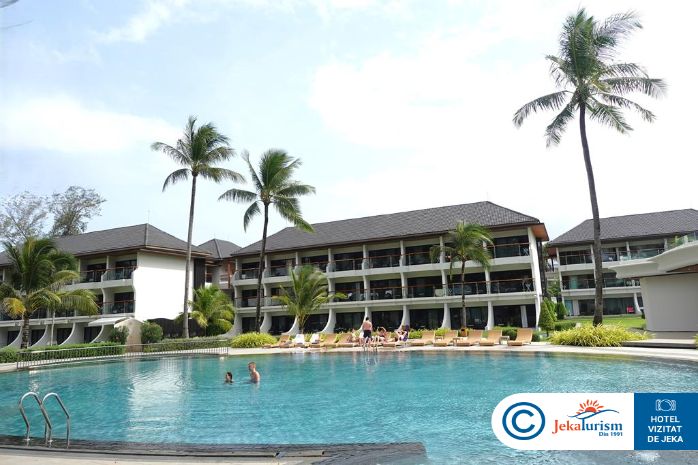 Poze Amora Beach Resort Phuket