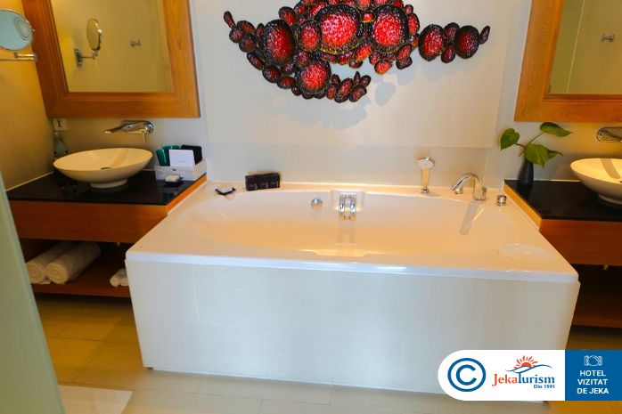 Poze Anantara Mai Khao Phuket Villas 9