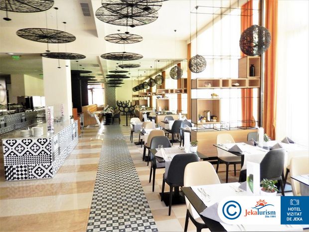 Poze Barcelo Royal Beach 11