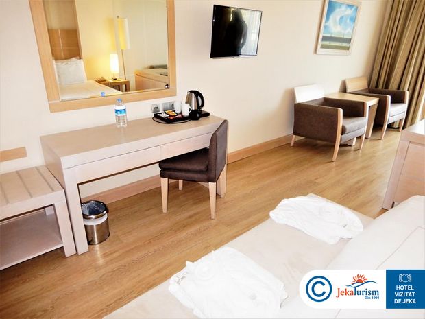 Poze Bellis Deluxe 7