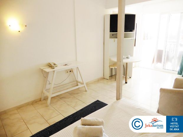 Poze Belvedere Gerakas Luxury Suites 6