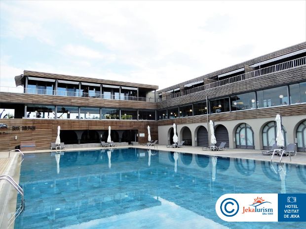 Poze Blue Dolphin Halkidiki