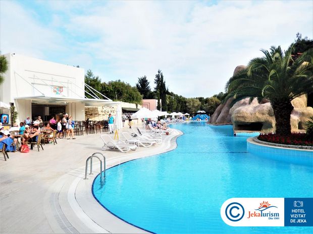 Poze Blue Waters Club And Resort 15