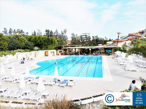 Poze Blue Waters Club And Resort 17