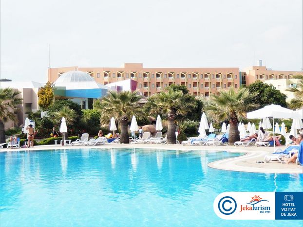 Poze Blue Waters Club And Resort Side