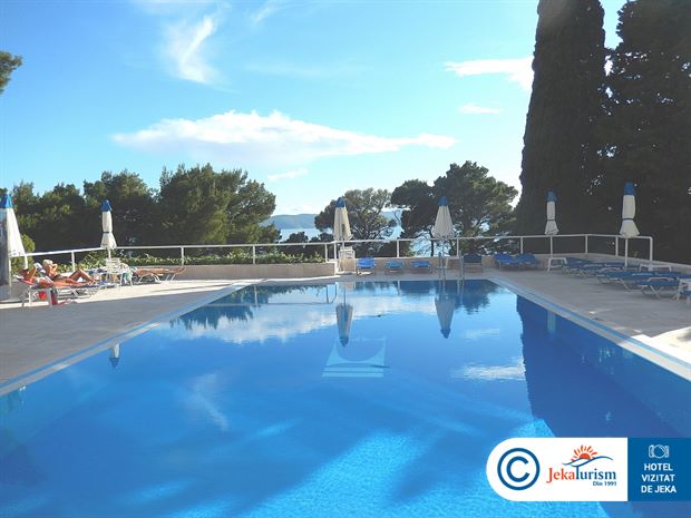 Poze Bluesun Maestral 11