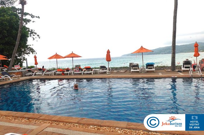 Poze Beyond Resort Karon 9