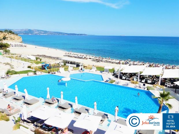 Poze Trypiti Resort Blue Dream Palace And Hive Water Park 18