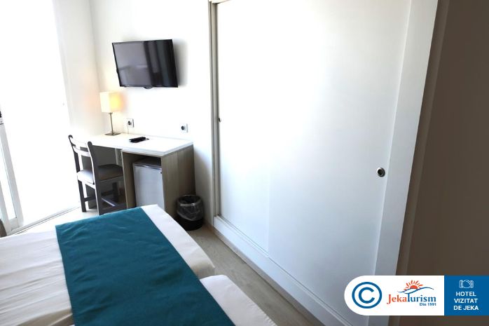 Poze Bq Delfin Azul 6