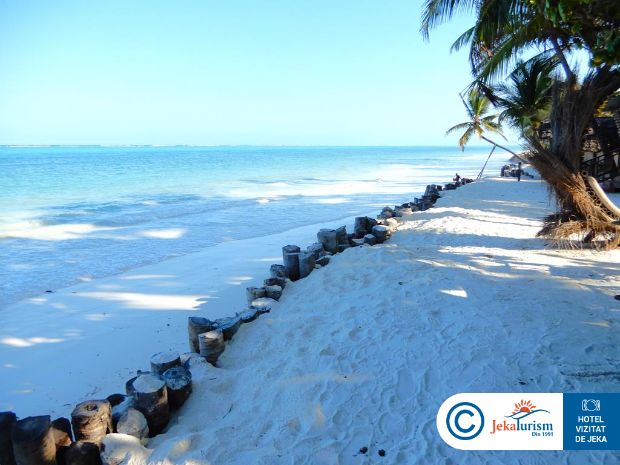 Poze Breezes Beach Club And Spa 16