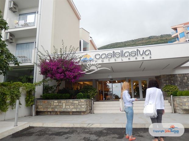 Poze Castellastva Petrovac