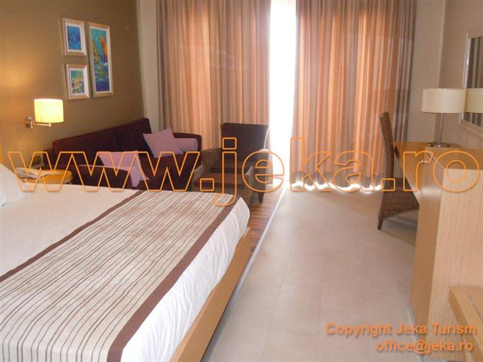 Poze Club Phaselis Rose 6