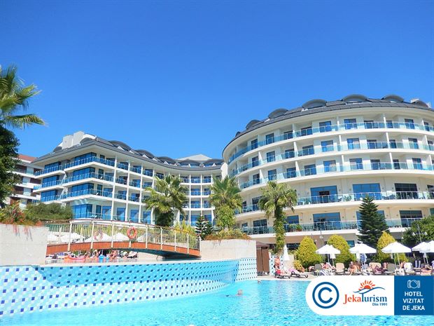 Poze Commodore Elite Suites & Spa Side