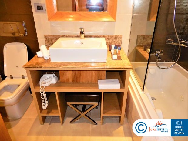 Poze Coral Sea Imperial 10