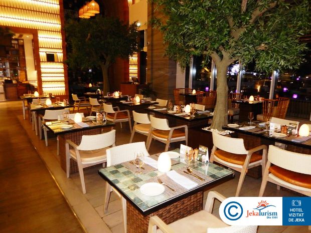 Poze Crowne Plaza Dubai Marina 7