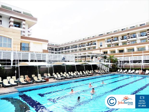 Poze Crystal De Luxe Resort & Spa Kemer