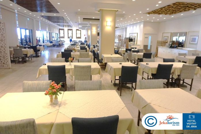 Poze Cavo Maris Beach Cipru