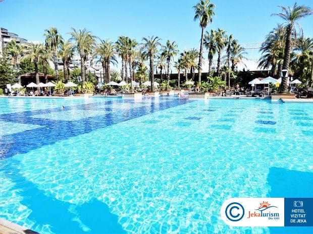 Poze Concorde De Luxe Resort 8