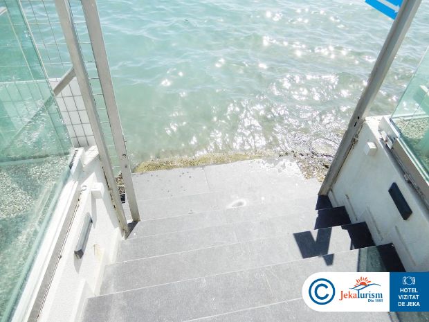 Poze Denise Beach 21