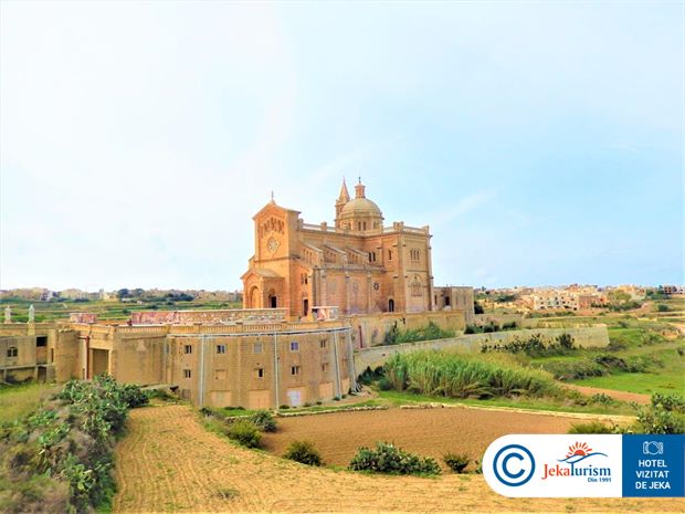 Poze Doubletree By Hilton Malta 25