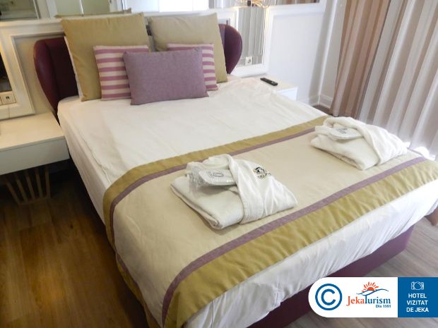 Poze Delphin Diva Premiere 7