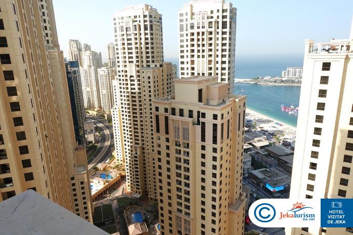 Poze Delta Hotels By Marriott Jumeirah Beach 9