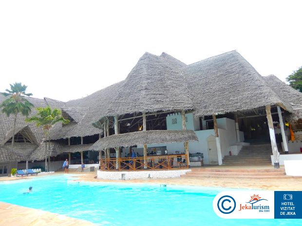 Poze Diamonds Mapenzi Beach Kiwengwa