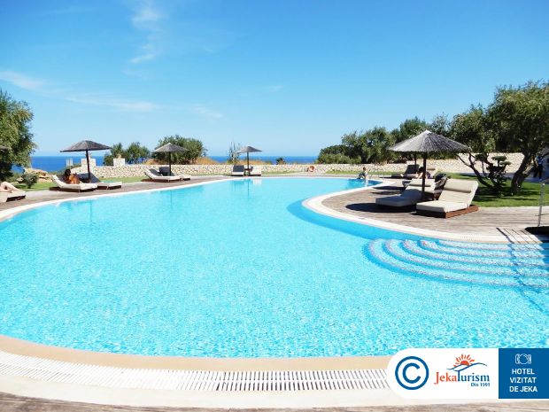 Poze Elegance Luxury Executive Suites 11