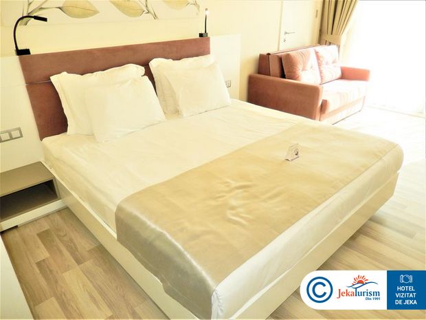 Poze Flora Garden Ephesus Turcia